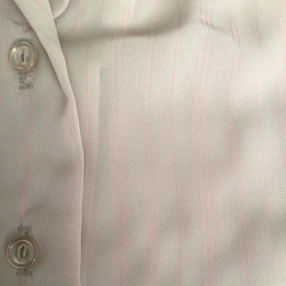 Bel Canto - Sheer violet short sleeve blouse - Picture 7 of 9